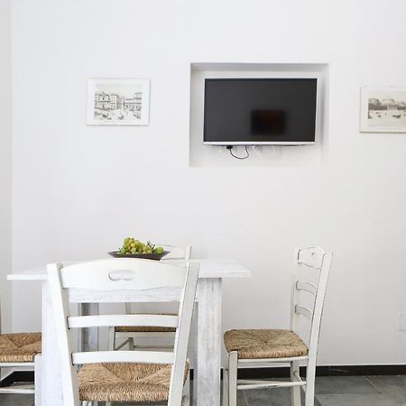 نابولي Gelso Apartments And Studio By Wonderful Italy المظهر الخارجي الصورة