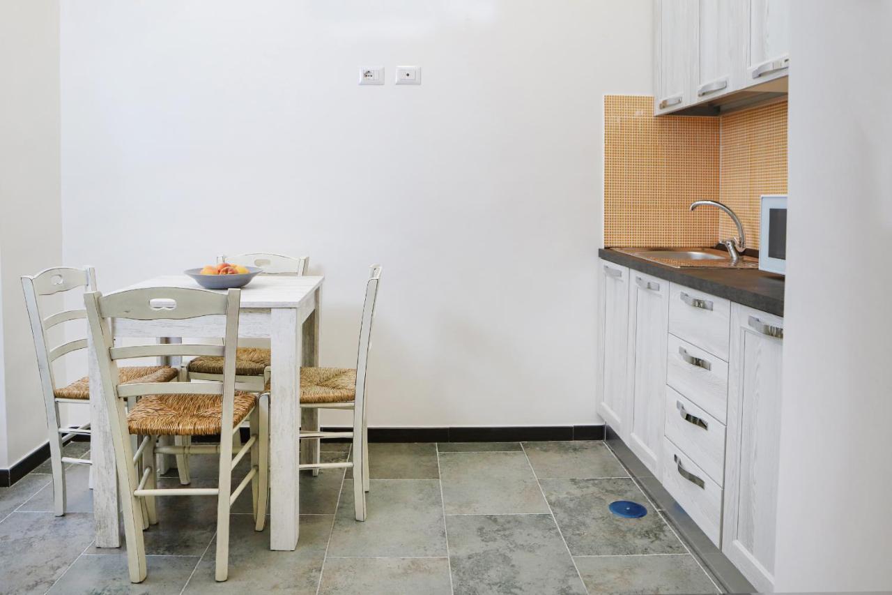 نابولي Gelso Apartments And Studio By Wonderful Italy المظهر الخارجي الصورة